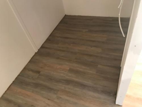 Laminált padlóburkolat